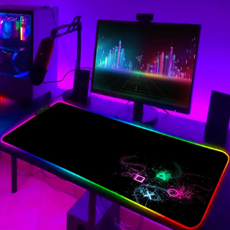 Tapis de Souris Gamer RGB XXL Laumango – LED Multicolore, Antidérapant, Design Anime ou Classique
