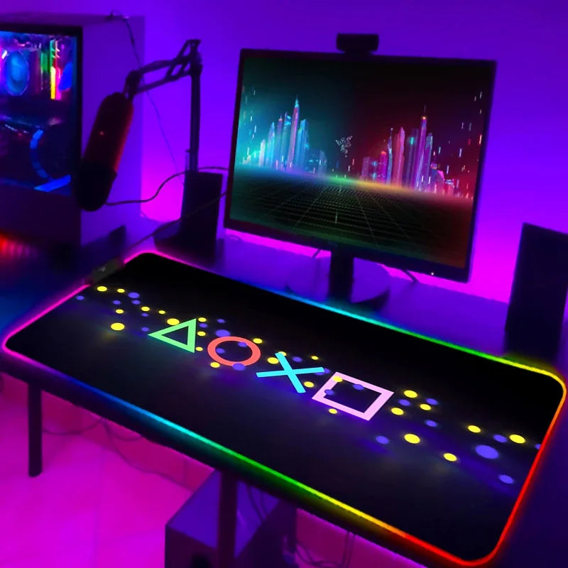 Tapis de Souris Gamer RGB XXL Laumango – LED Multicolore, Antidérapant, Design Anime ou Classique
