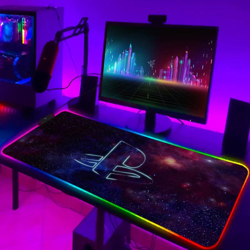 Tapis de Souris Gamer RGB XXL Laumango – LED Multicolore, Antidérapant, Design Anime ou Classique